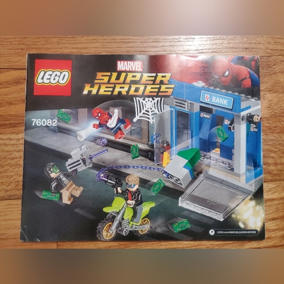 LEGO Marvel Super Heroes Spider-Man Bank Heist Set #76082 - Picture 3 of 4